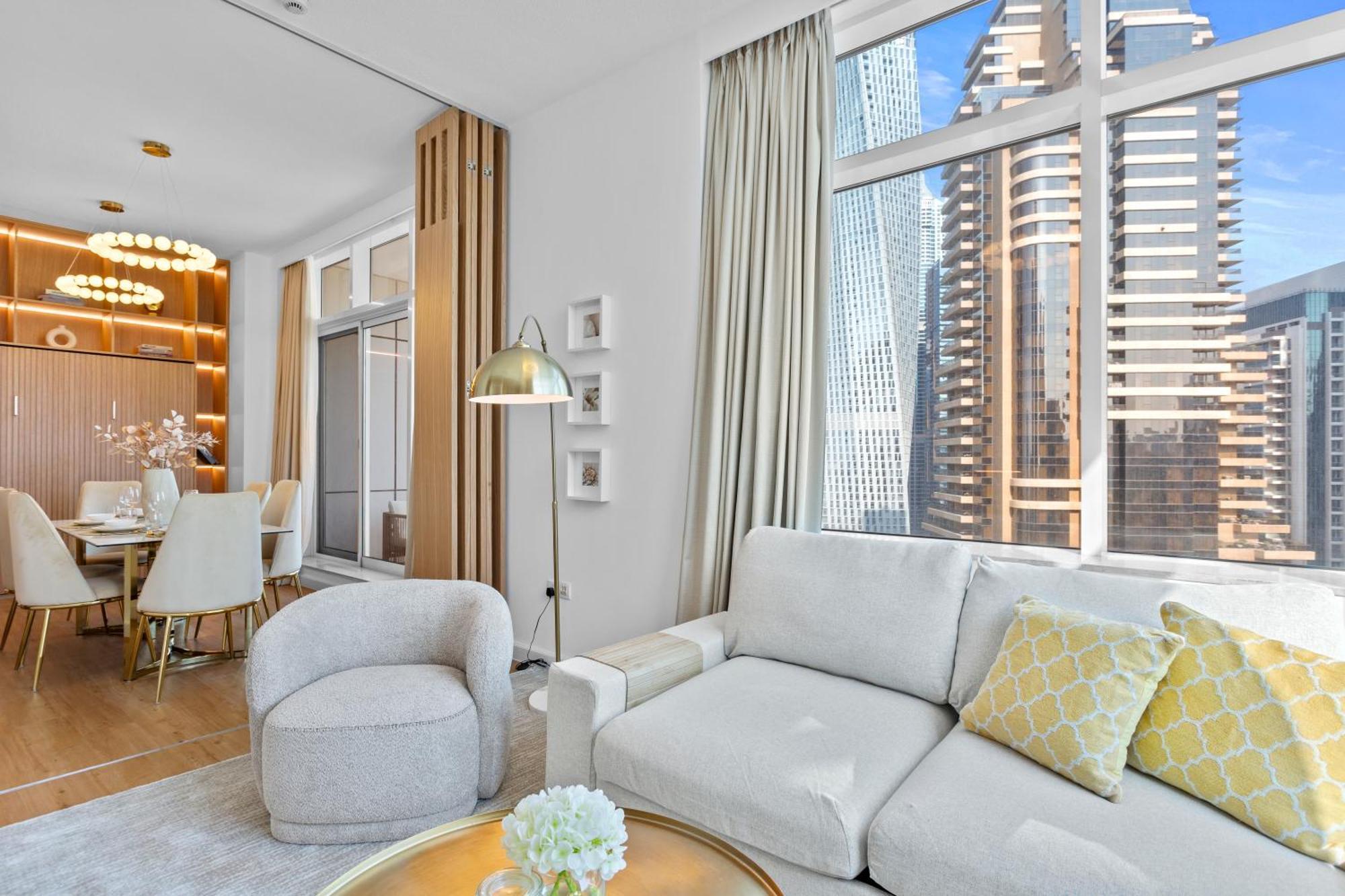 Apartment Upgraded 1 Bedroom In The Heart Of Marina